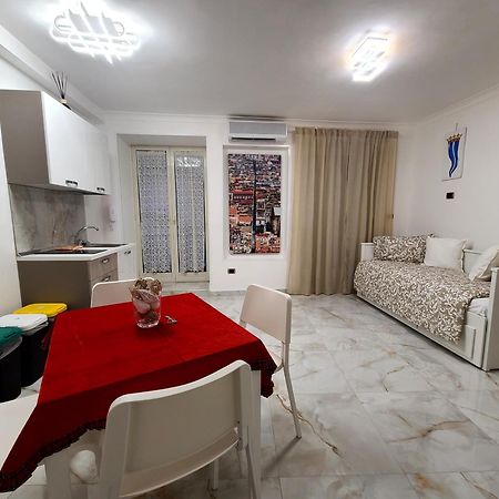 La Casa Di Patta A Spaccanapoli Extérieur photo